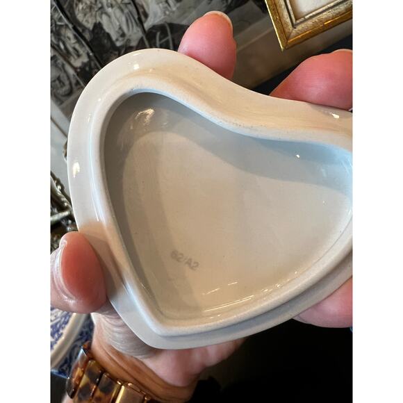 Spode Mementos Blue & White Heart Trinket Box | Special‎ Thank You Gift - Picture 3 of 4